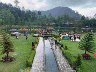 Menambah Hiburan Dengan Menenang kan diri Di Telaga Madirda