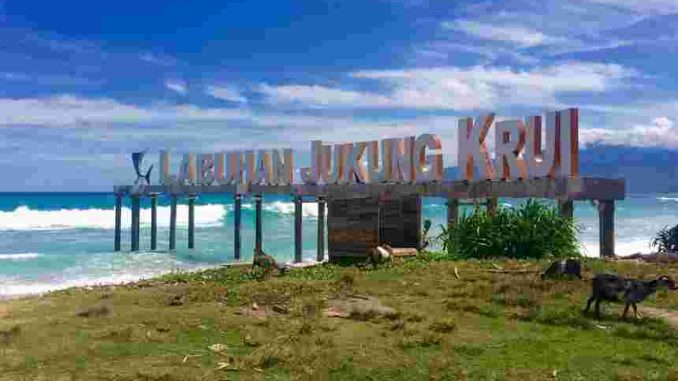 Pantai Krui Lampung Paling Cocok Untuk Surfing