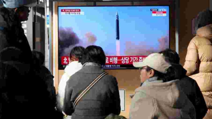 Korea Utara Meluncurkan Rudal Yang Dapat Menjangkau Amerika