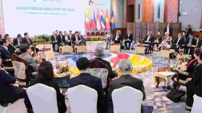 ASEAN untuk Penyelesaian Isu Myanmar