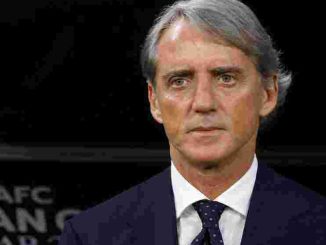 Gaya Serius Roberto Mancini